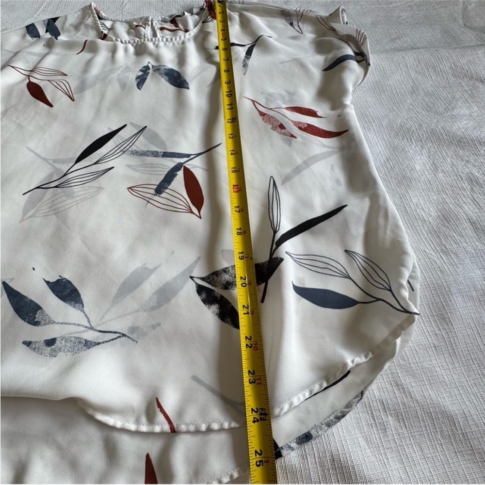 Reitmans White Blouse with Black and Red Leaf Pattern - Picture 5 of 5